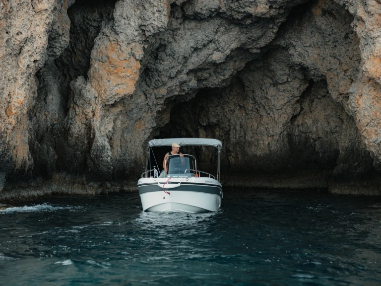 Bootverhuur Poseidon BLU WATER 185 in Órmos Makry-Gialoú via SamBoat