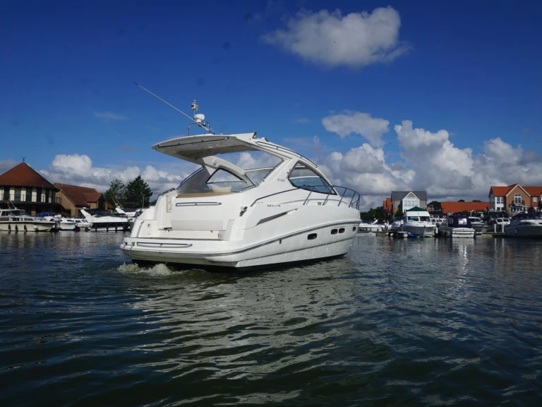 Huur Motorboot met of zonder schipper Sealine in Cannes