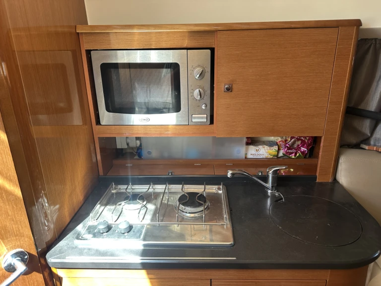 Jachthuur in Mandelieu-la-Napoule - Jeanneau Leader 8 via SamBoat