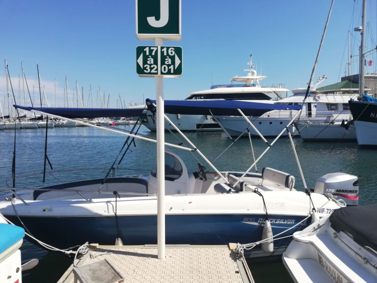 Verhuur Motorboot Quicksilver met vaarbewijs