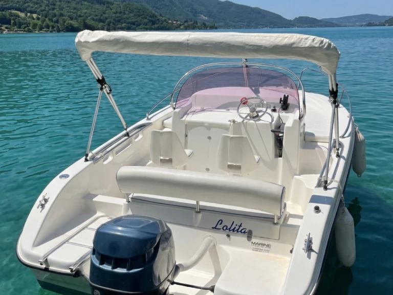 Verhuur Motorboot in Aix-les-Bains - Everset EVEREST SUNDECK 584