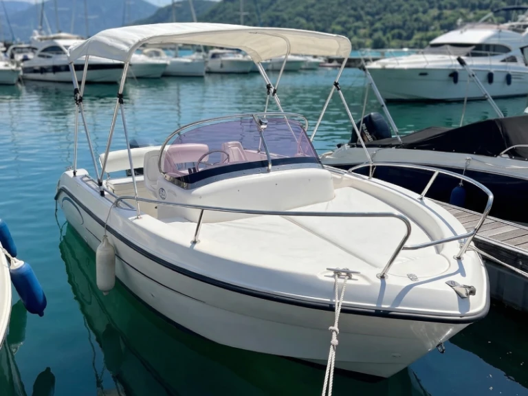 Bootverhuur Everset EVEREST SUNDECK 584 in Aix-les-Bains via SamBoat