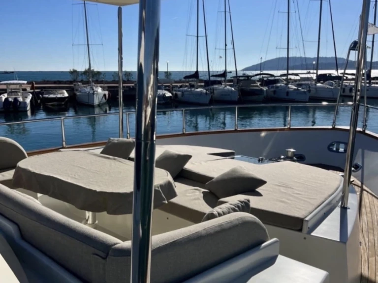 Jachthuur in Salerno - Falcon Falcon 80 Fly via SamBoat