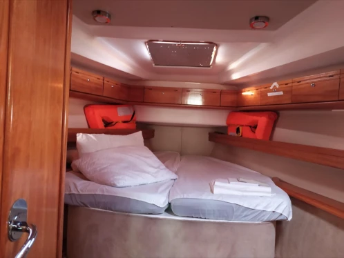 Huur Zeilboot met of zonder schipper Bavaria in Carrara