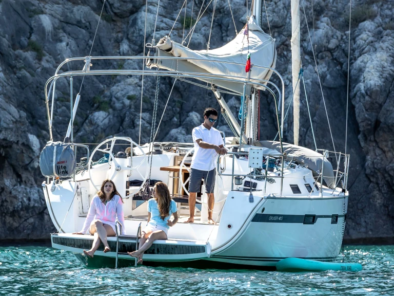 Jachthuur in Sines - Bavaria Bavaria 40 Cruiser via SamBoat