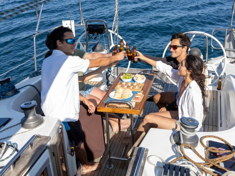 Huur Zeilboot met of zonder schipper Bavaria in Sines