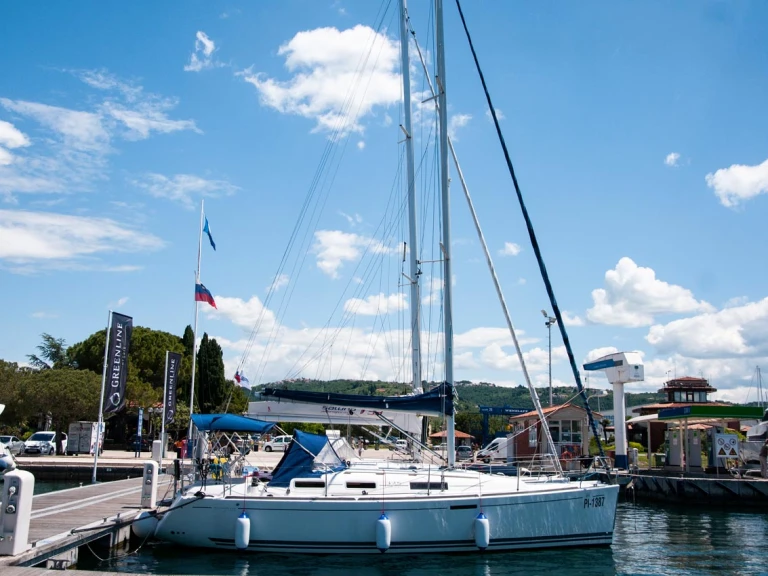 Bootverhuur Dufour Dufour 325 Grand Large in Portorož via SamBoat