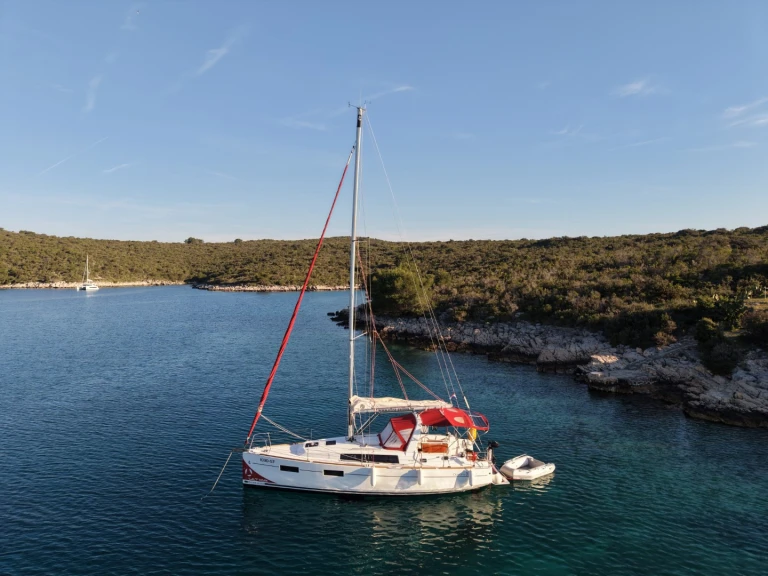 Bootverhuur Bénéteau Oceanis 35 in Split via SamBoat