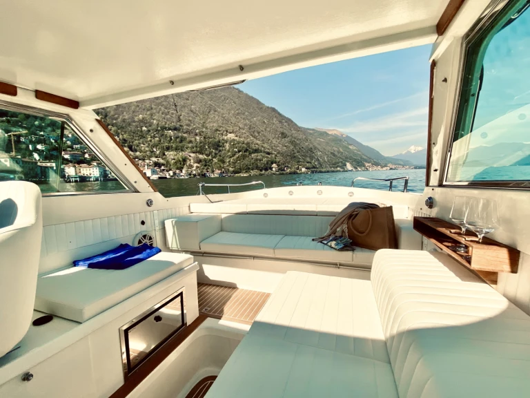 Verhuur Motorboot Colombo met vaarbewijs