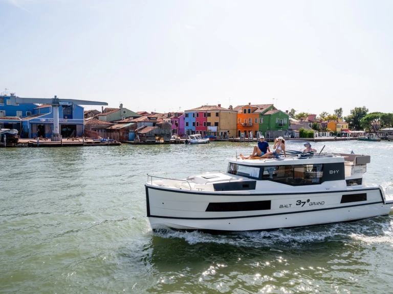 Bootverhuur Balt-Yacht Balt 37 Grand in Casale sul Sile via SamBoat