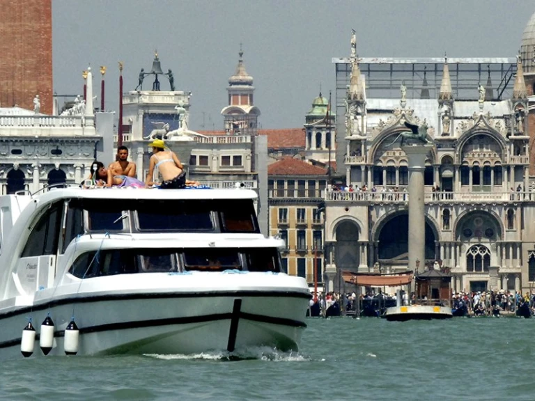 Bootverhuur Casale sul Sile goedkoop Minuetto 6