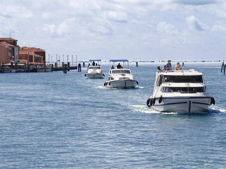 Verhuur Jacht in Casale sul Sile - Houseboat Holidays Italia S.R.L. Minuetto 6