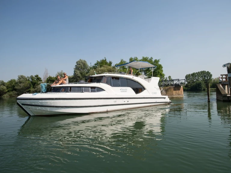 Verhuur Jacht Houseboat Holidays Italia S.R.L. met vaarbewijs