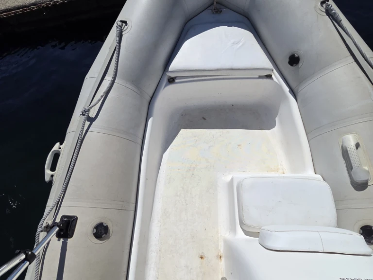 Bootverhuur Toulon goedkoop International