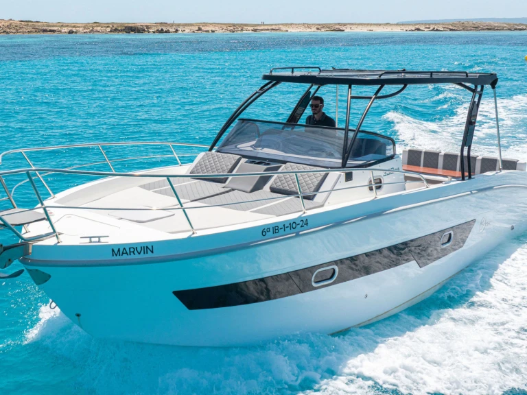 Huur een Saver 330 WA in Ibiza Town
