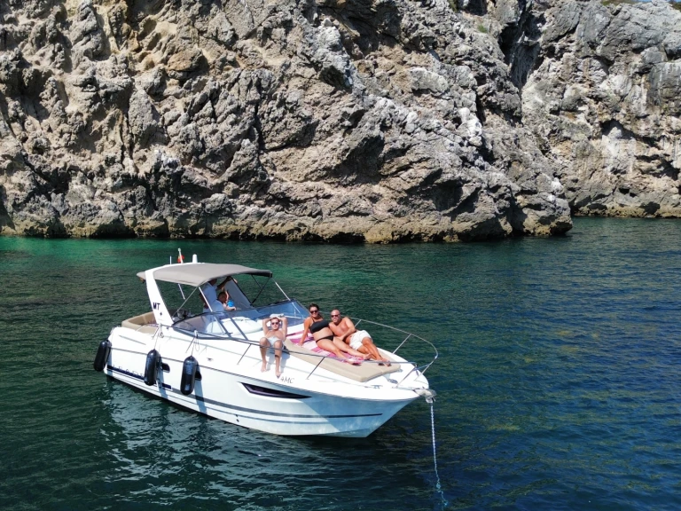 Jeanneau Leader 8 te huur van particulier of professional in Marina de Tróia