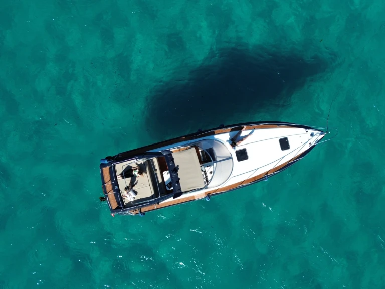 Huur Motorboot met of zonder schipper Sunseeker in Mandelieu-la-Napoule