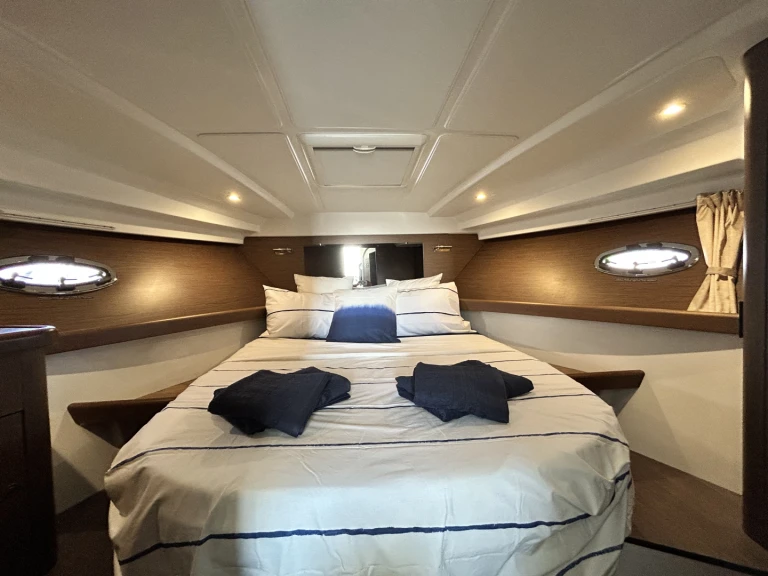 Huur Jacht met of zonder schipper Bénéteau in Argeles