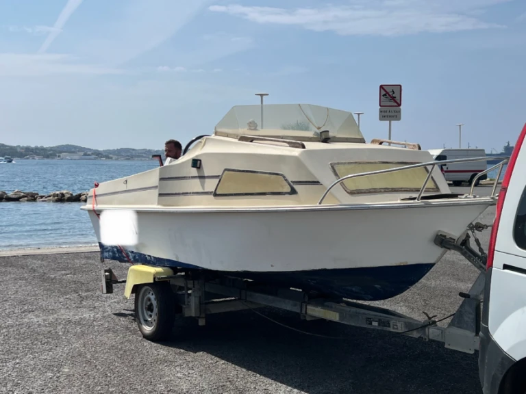Motorboot te huur in Toulon voor de beste prijs