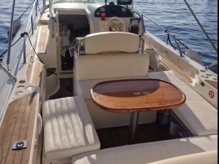 Bootverhuur Capelli Tempest 900 Cabine in Napels via SamBoat