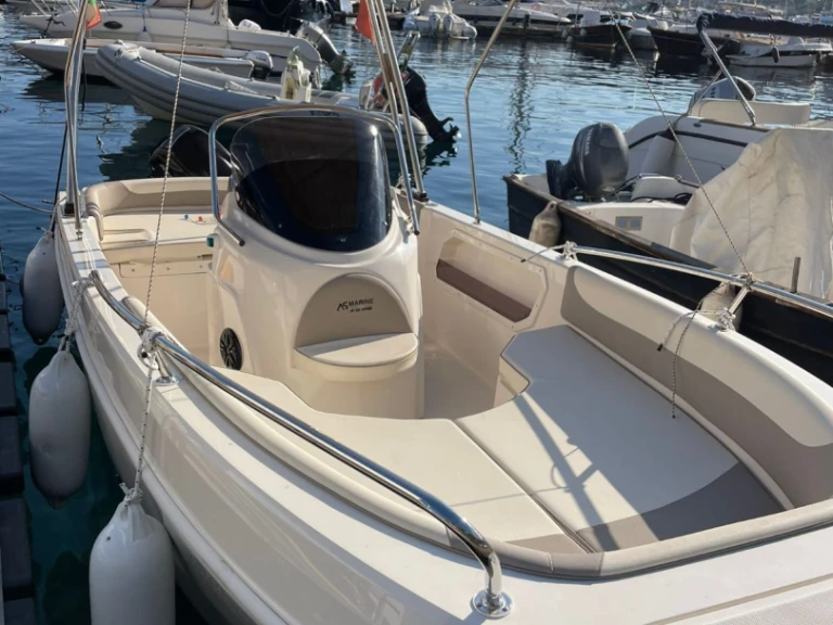 Motorboot te huur in Lipari voor de beste prijs