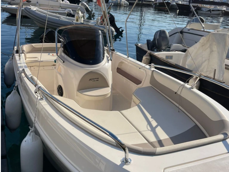 Huur Motorboot met of zonder schipper As Marine in Lipari