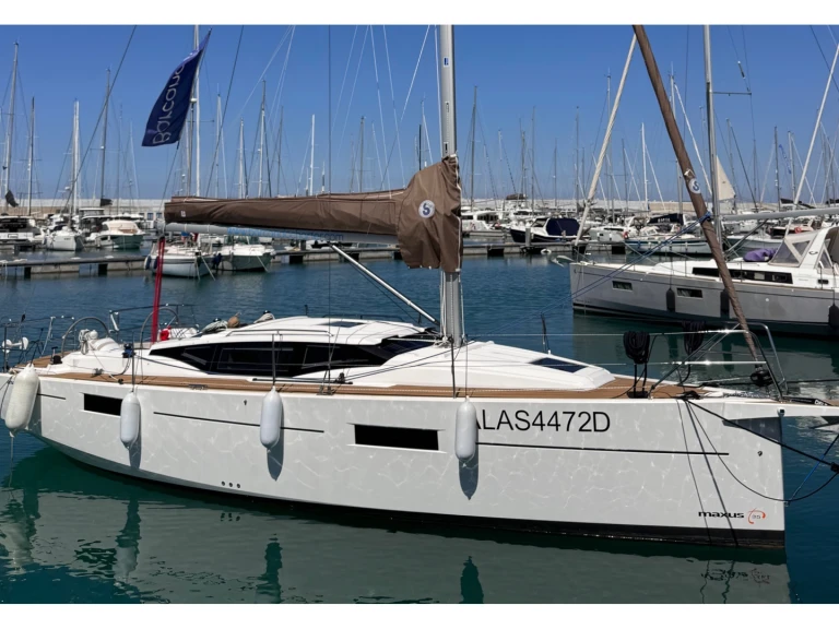 Northman Maxus 35 te huur van particulier of professional in Capo d'Orlando
