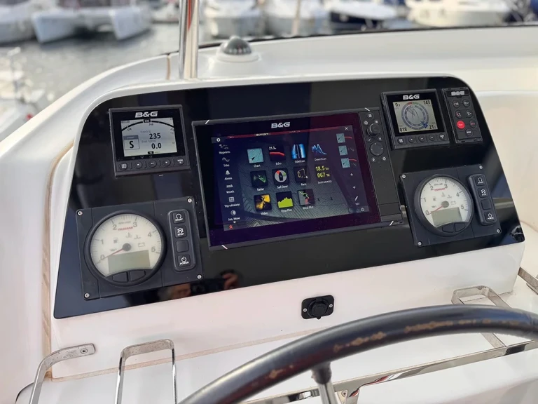 Bootverhuur Pescara goedkoop Lagoon 42