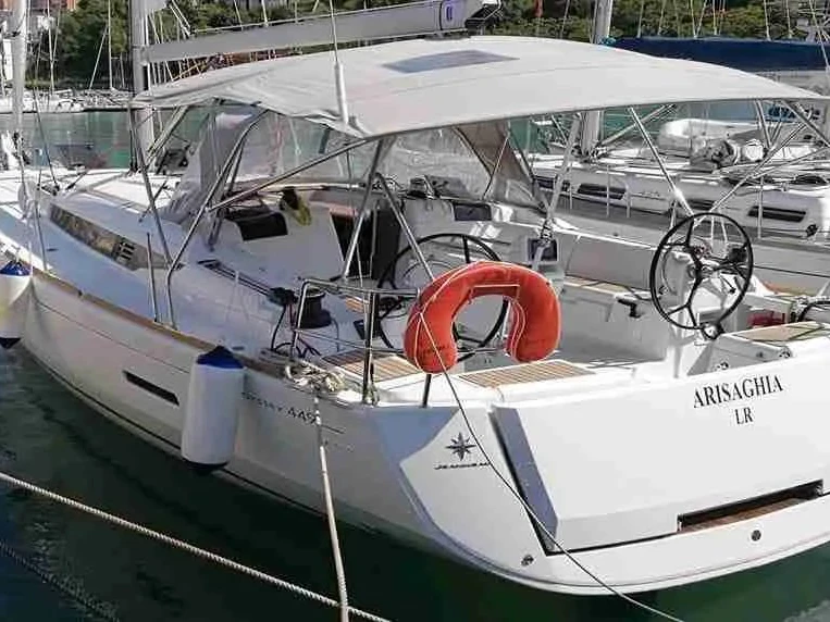 Jachthuur in Agropoli - Jeanneau Sun Odyssey 449 via SamBoat