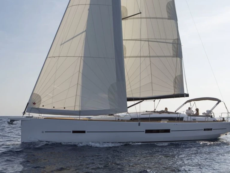 Huur een Dufour Dufour 520 Grand Large in Milazzo