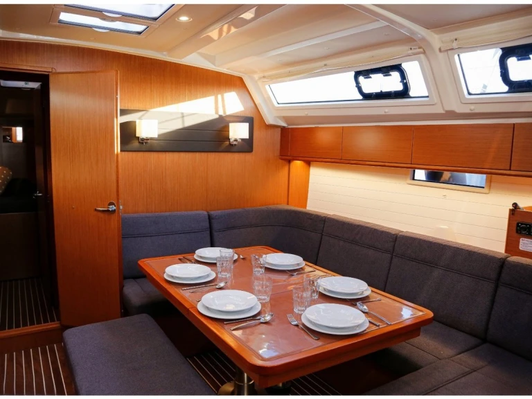 Verhuur Zeilboot in Portisco - Bavaria Cruiser 46