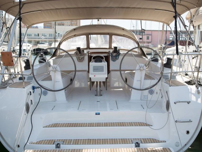 Zeilboot te huur in Portisco voor de beste prijs