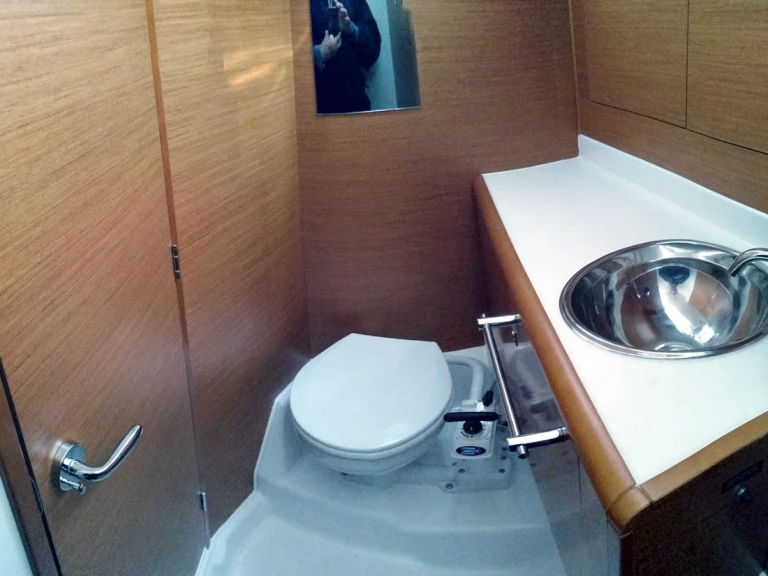 Jeanneau Sun Odyssey 449 te huur van particulier of professional in Agropoli