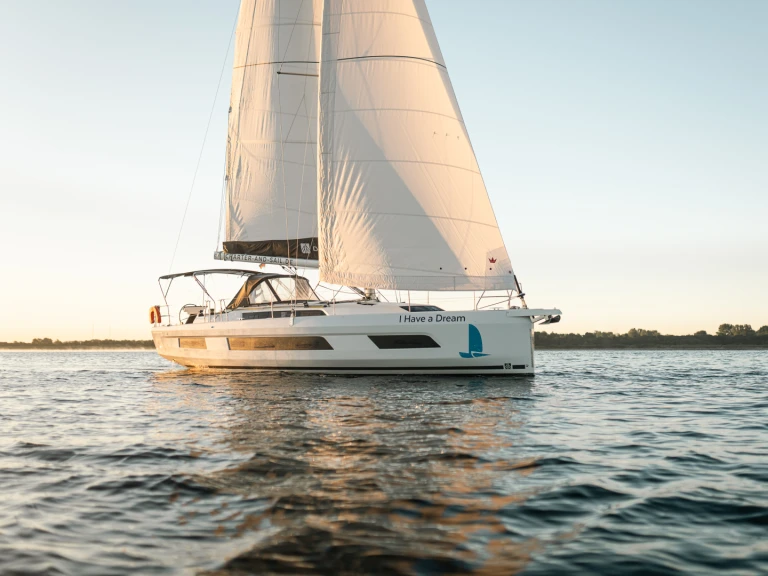 Bootverhuur Dufour Dufour 44 in Rostock via SamBoat