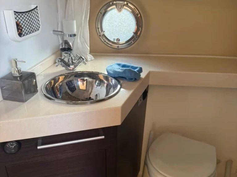 Verhuur Motorboot in Gaeta - Cranchi Zaffiro 32