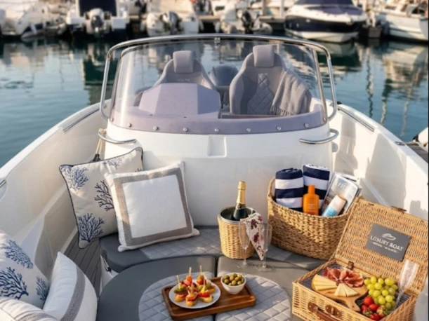 Verhuur Motorboot AQUA met vaarbewijs