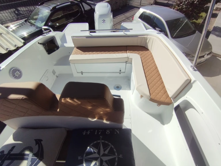 Verhuur Motorboot in Fezzano - Saver 750WA