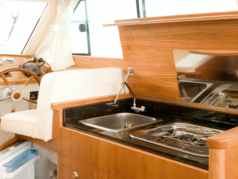 Jachthuur in Puerto Marina Benalmadena - Starfisher 840 via SamBoat