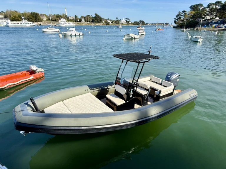 RIB te huur in Combrit voor de beste prijs