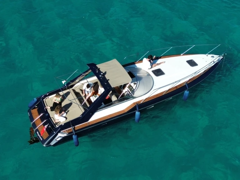 Huur een Sunseeker Tomahawk 37 in Mandelieu-la-Napoule