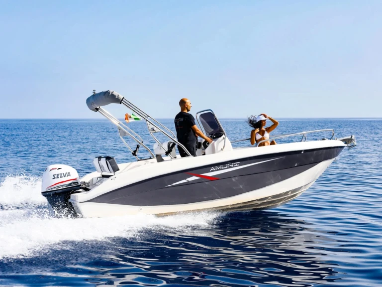 Huur een Trimarchi AMUNI in Taormina