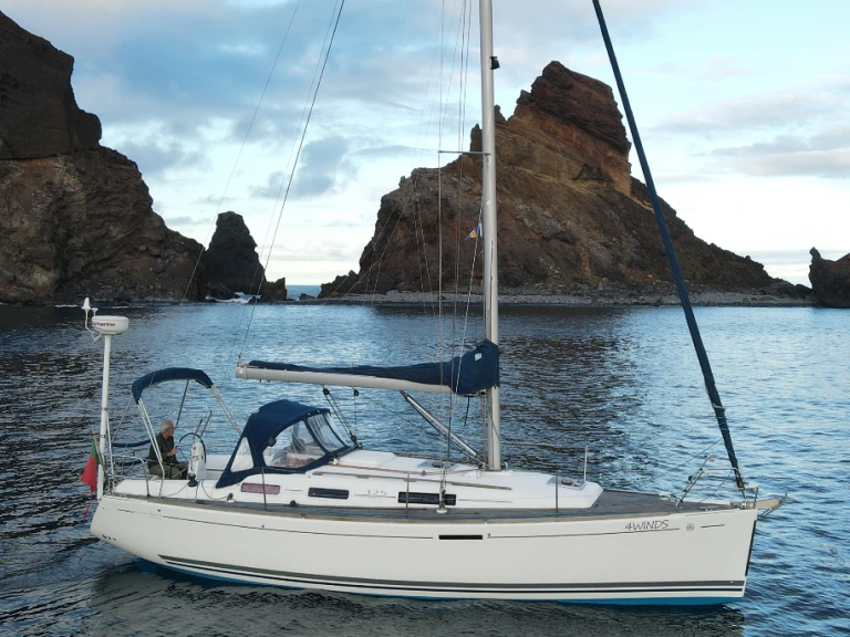 Zeilboot te huur in Caniçal voor de beste prijs