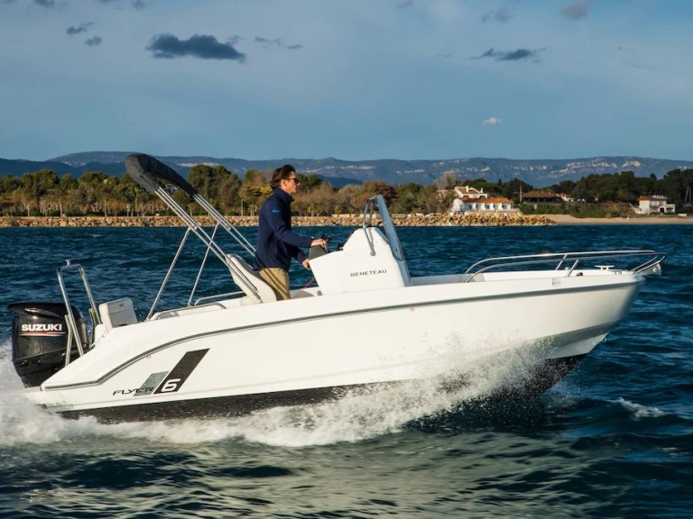 Motorboot te huur in Sète voor de beste prijs