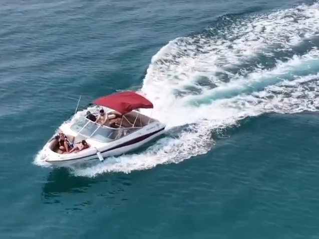 Bootverhuur Four Winns Horizon 210 in Vilanova i la Geltrú via SamBoat