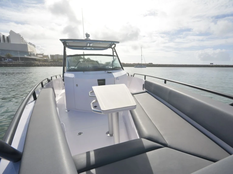 Bootverhuur Korfoe goedkoop Axopar 28 T-Top