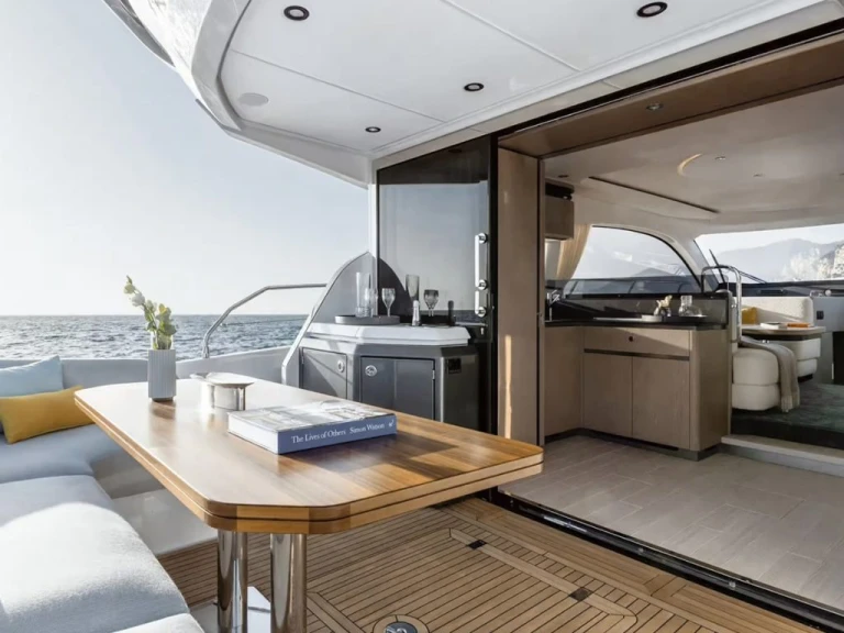 Verhuur Jacht in Porto Villa San Giovanni - Azimut Azimut 53 Fly