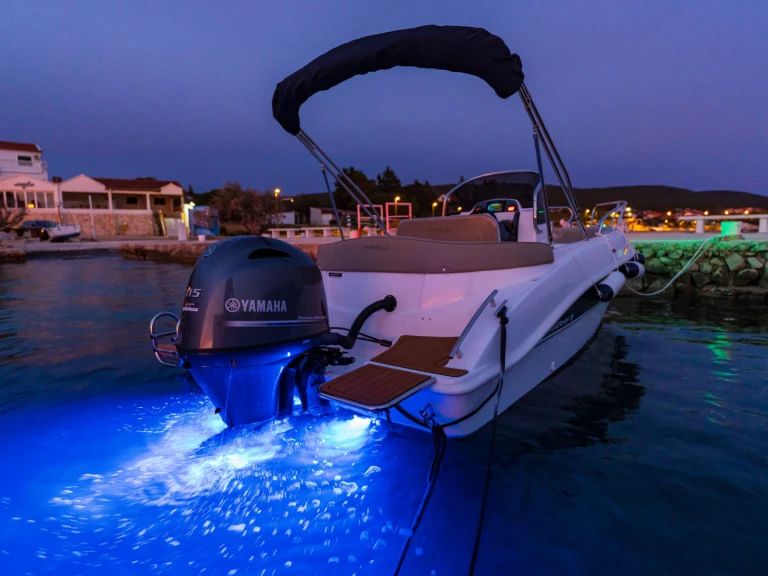 Jachthuur in Sveti Filip i Jakov - Marinello fisherman 19 via SamBoat