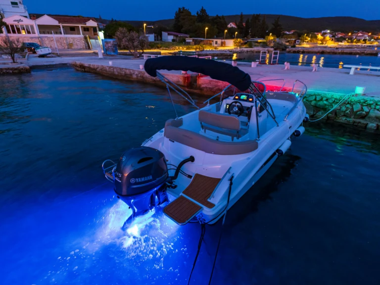 Huur een Marinello fisherman 19 in Sveti Filip i Jakov