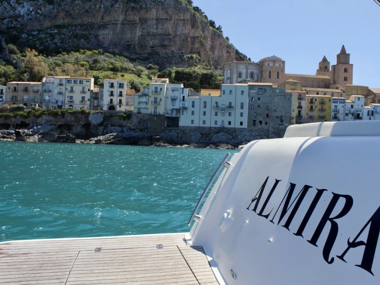Motorboot te huur in Cefalù voor de beste prijs