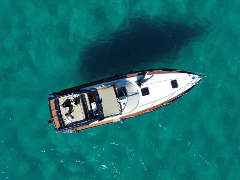 Bootverhuur Cannes goedkoop Tomahawk 37